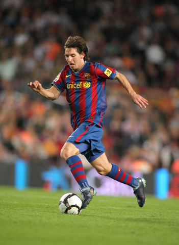 football players messi. Lionel Messi tonight became