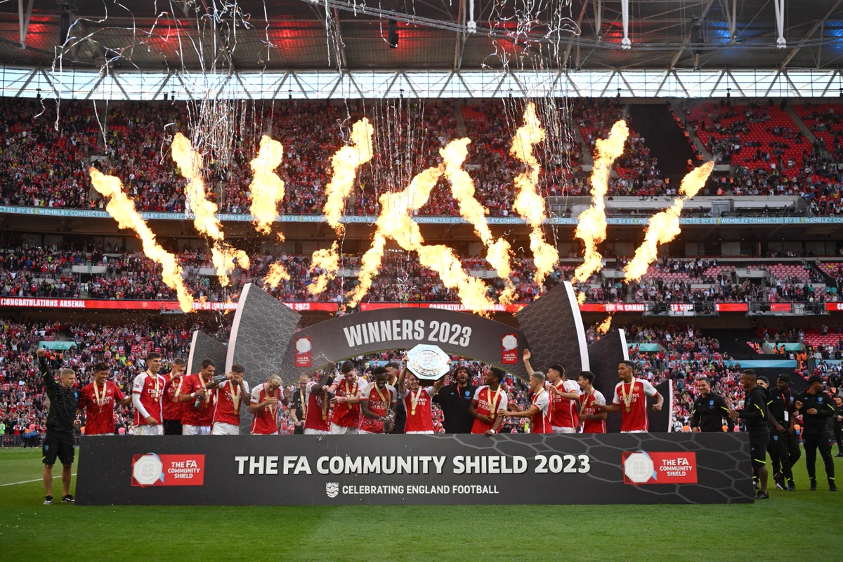 Arsenal win community shield