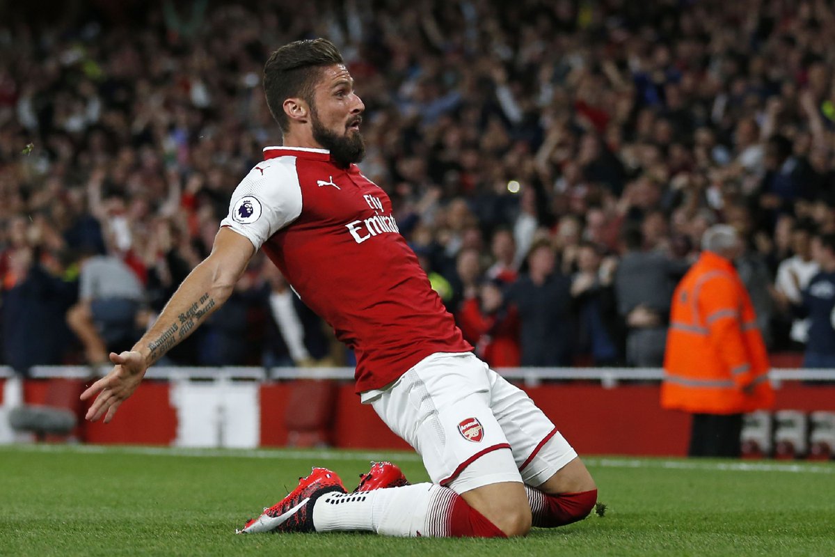 giroud-celebrates